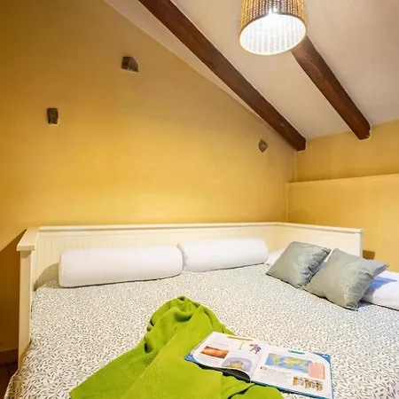 Landhaus La Carrozal Senda Del Oso Orelleiru