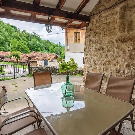 Hétvégi ház La Carrozal Senda Del Oso *