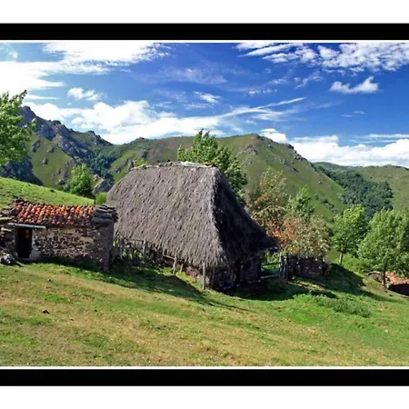 La Carrozal Senda Del Oso Landhaus