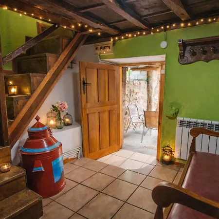 Hétvégi ház La Carrozal Senda Del Oso Orelleiru